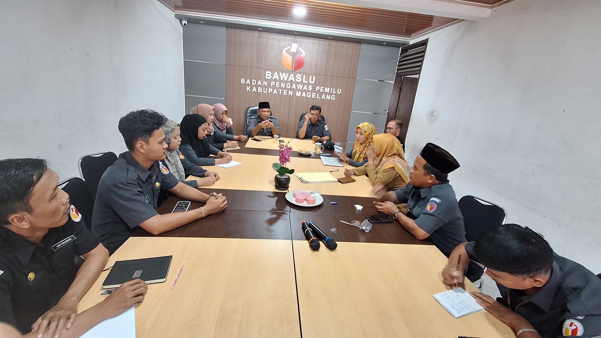 Rapat koordinasi dan konsolidasi Bawaslu Kabupaten Magelang