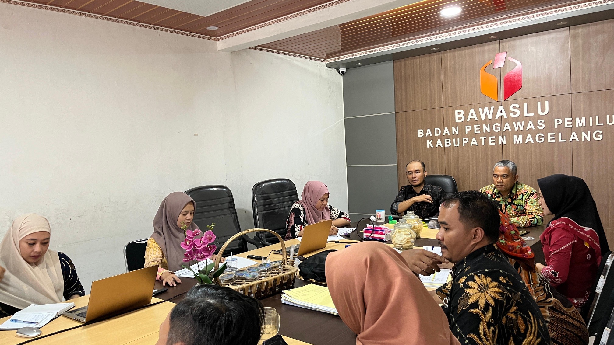 Rapat Bawaslu Kabupaten Magelang