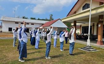 Motivator Ariyanto,M.si sedang memberikan materi outdoor kepada PKD Se-kecamatan kaliangkrik